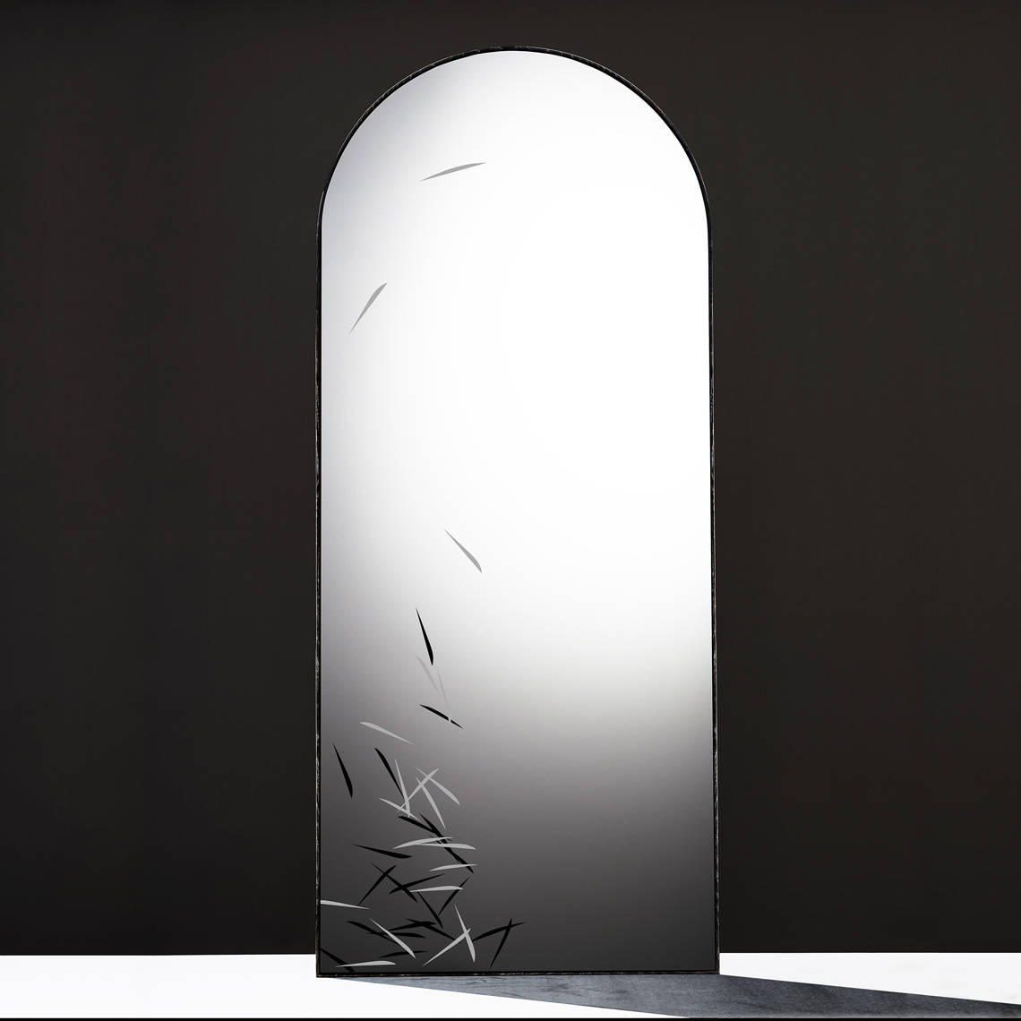 wall mirror (Minh Studio)